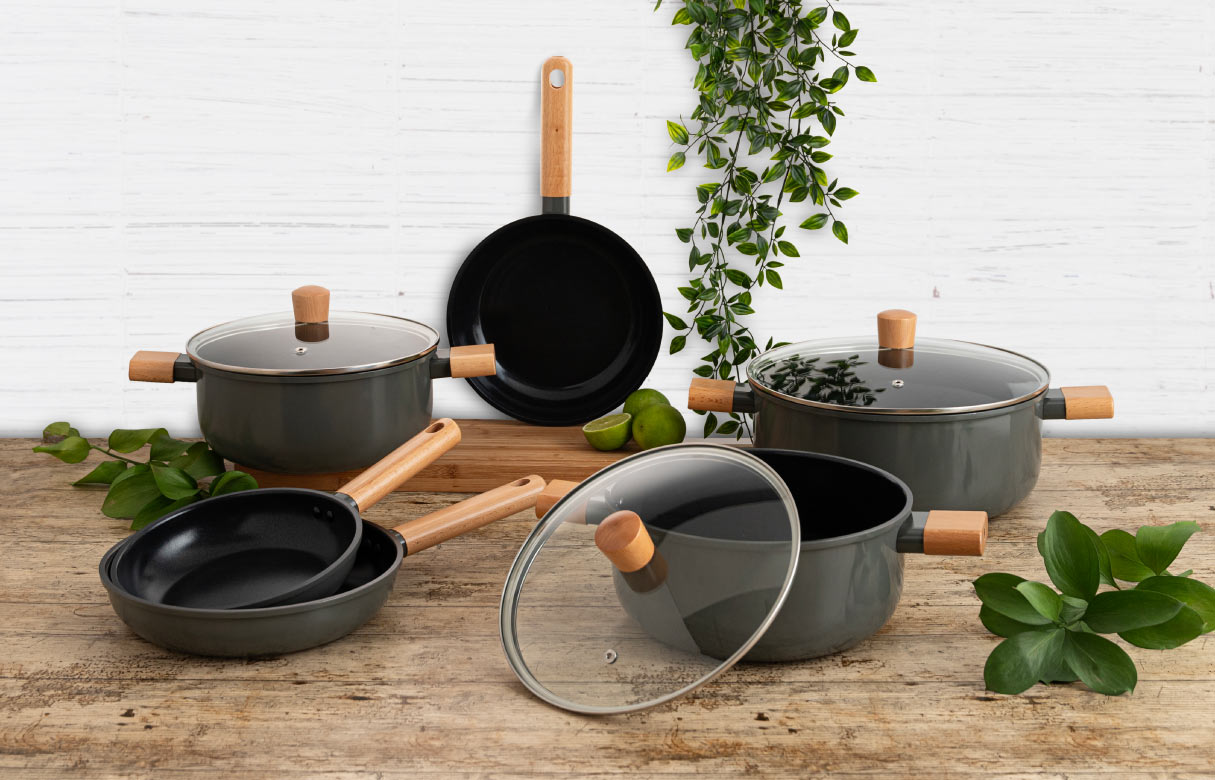 MIA frying pans and saucepans